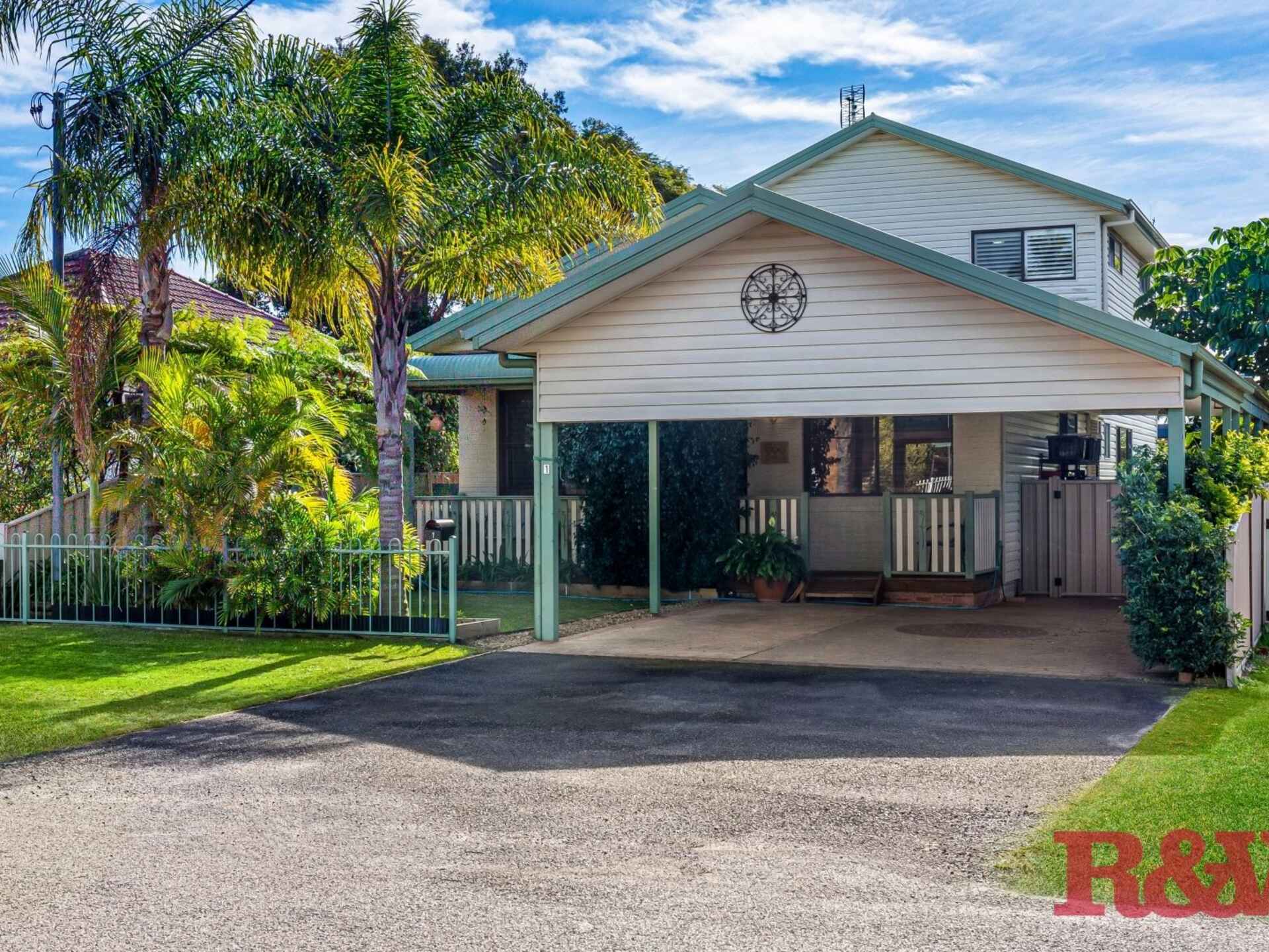 1 Paul Street Umina Beach