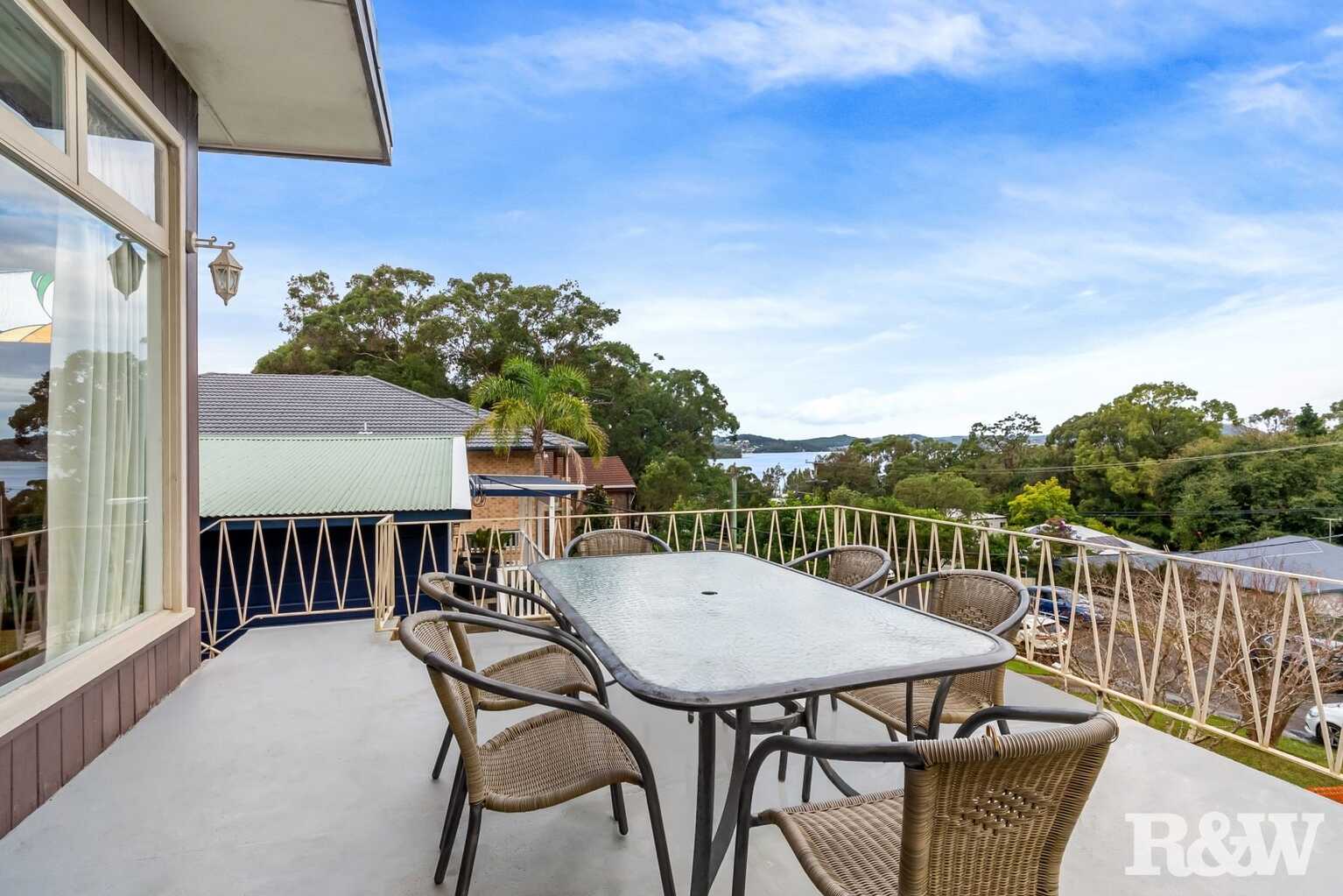 7 Scott Street Point Clare 7 Scott Street Point Clare