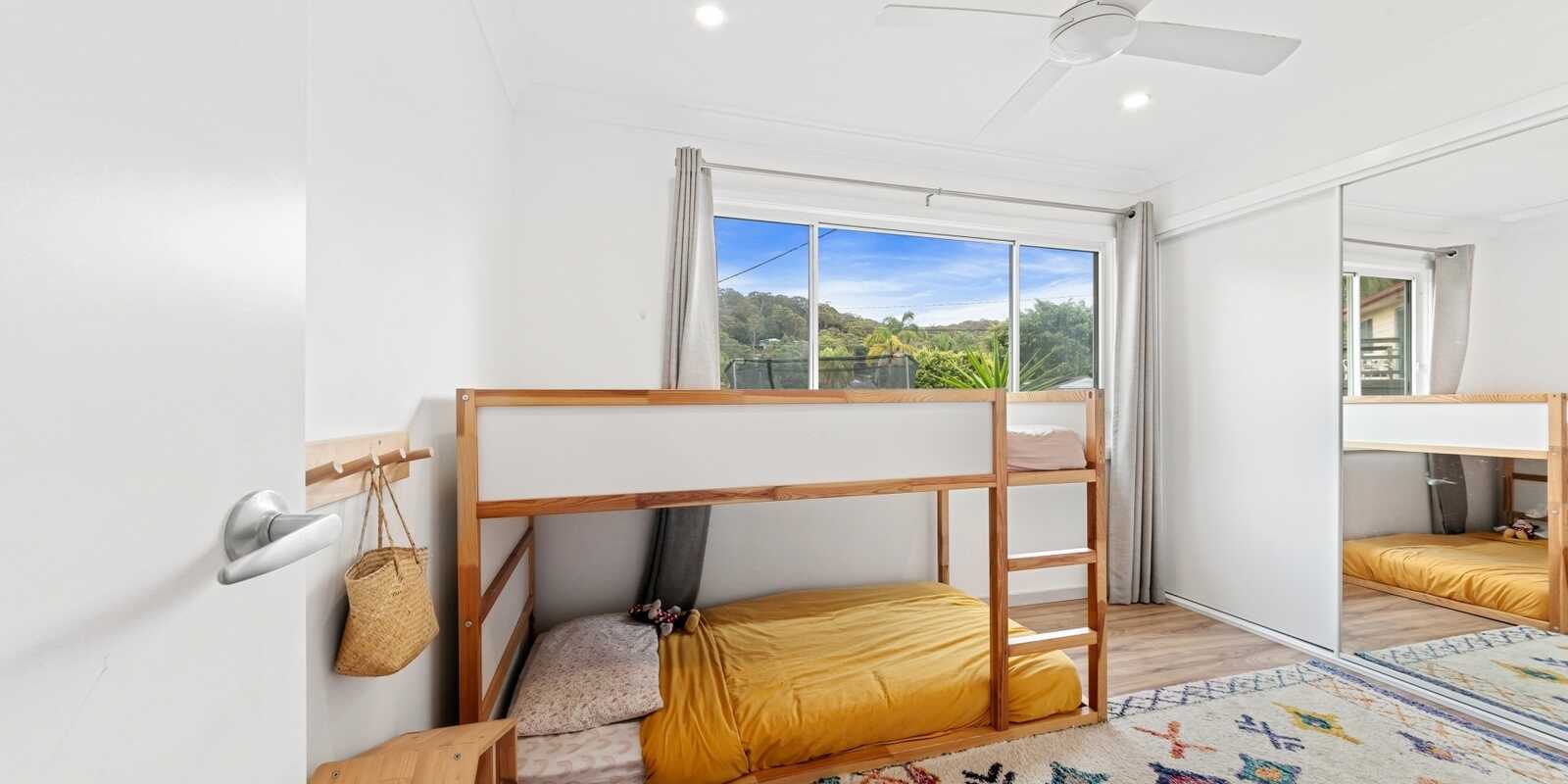 10 Vee Jay Place Tascott 10 Vee Jay Place Tascott