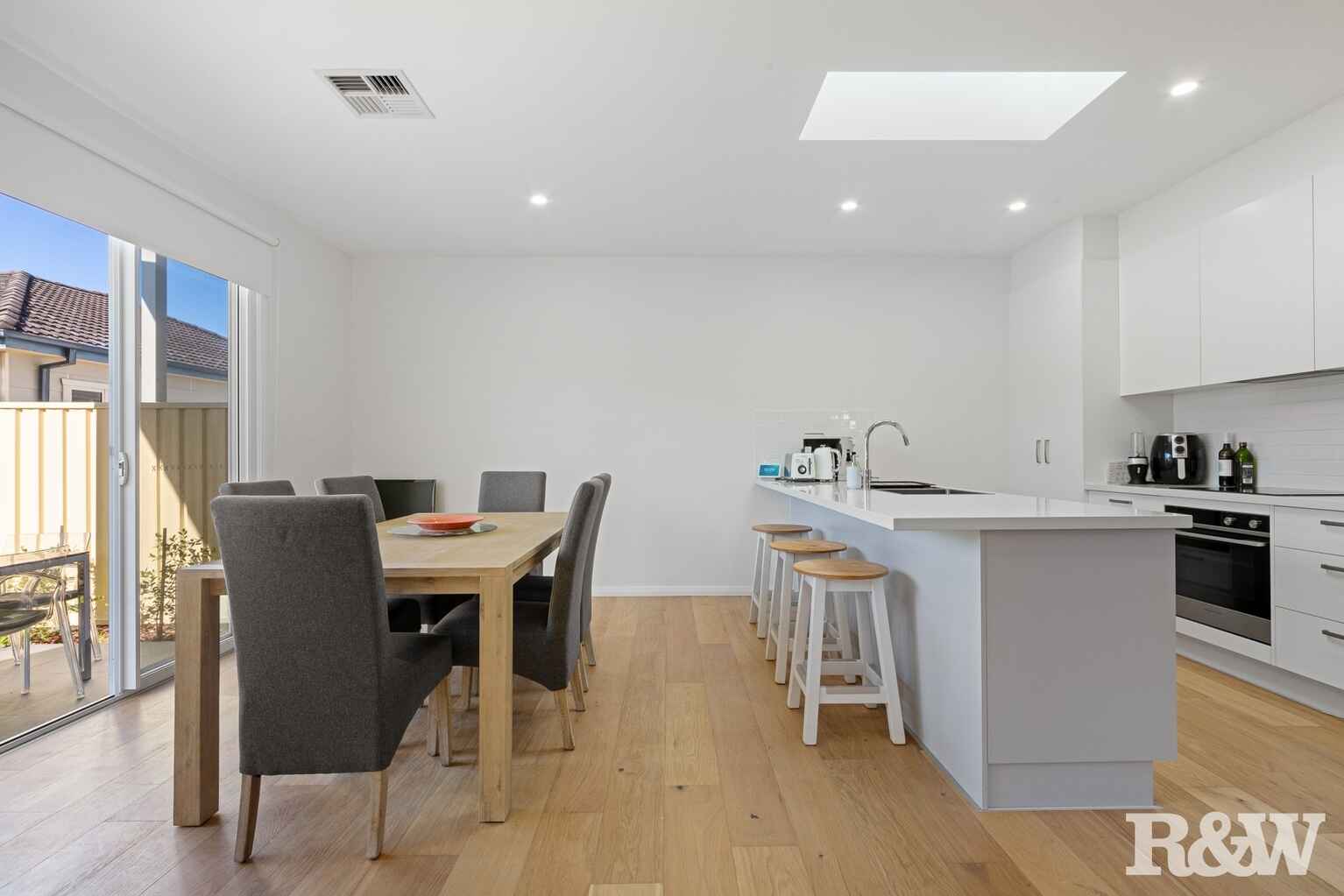 28 Cambridge Street Umina Beach 28 Cambridge Street Umina Beach