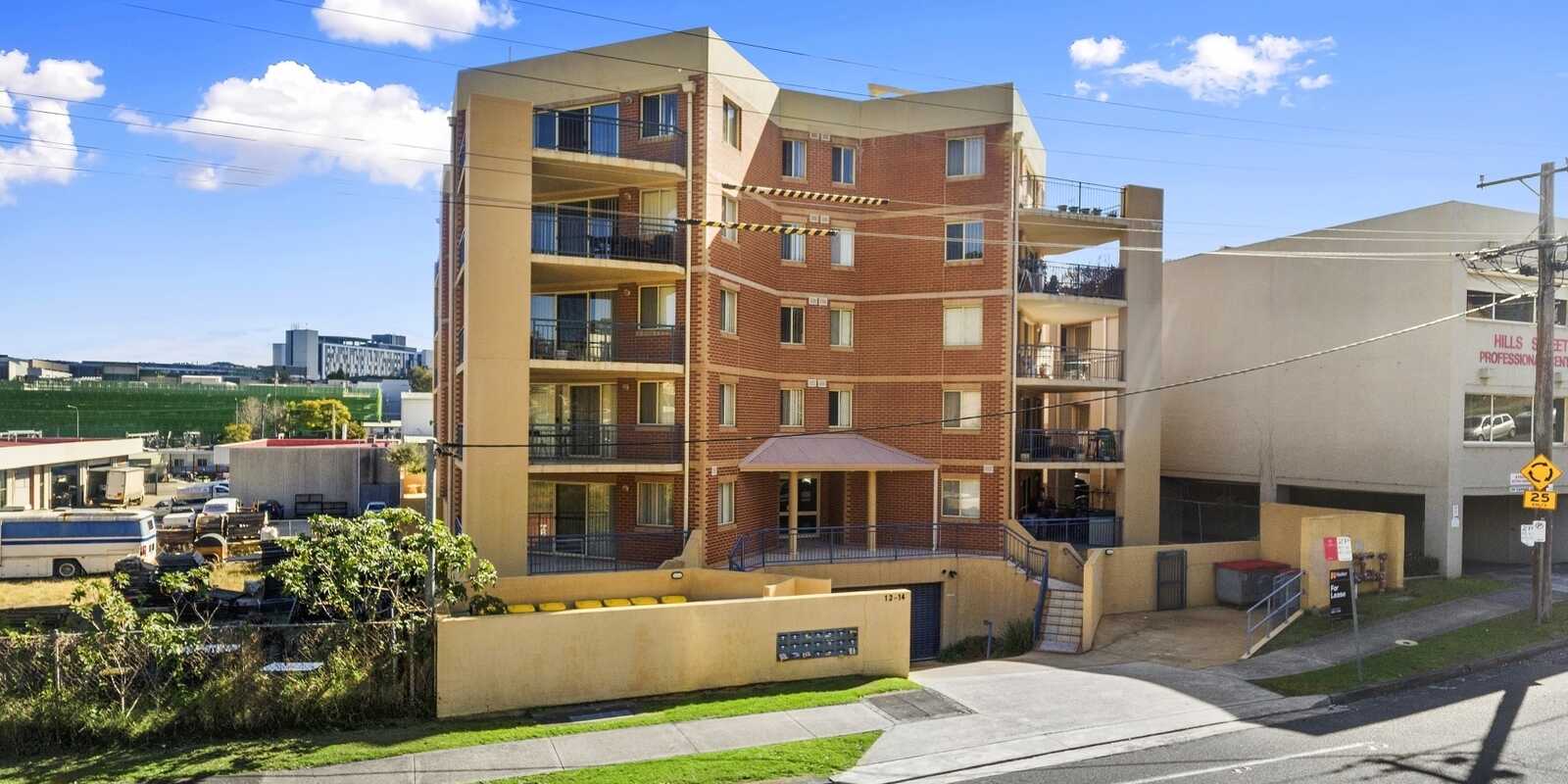 6/12-14 Hills Street Gosford