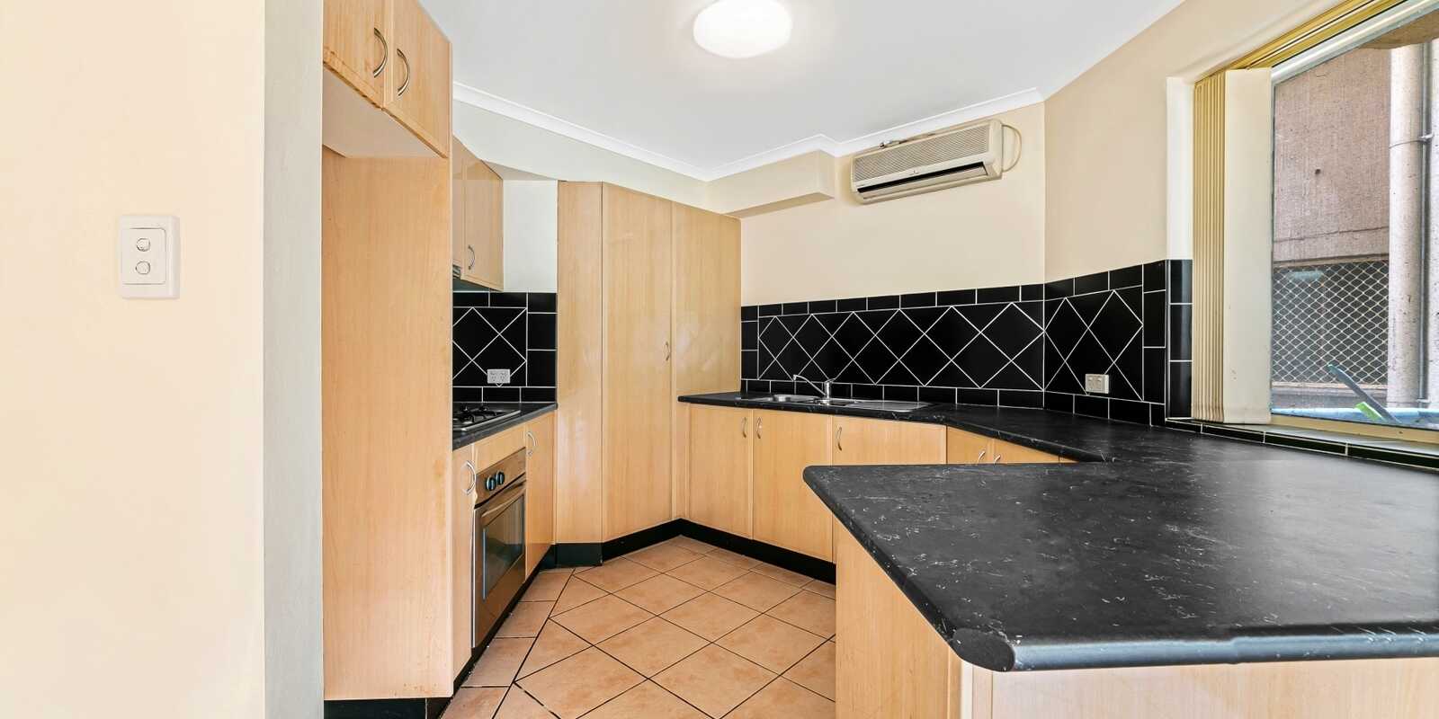6/12-14 Hills Street Gosford