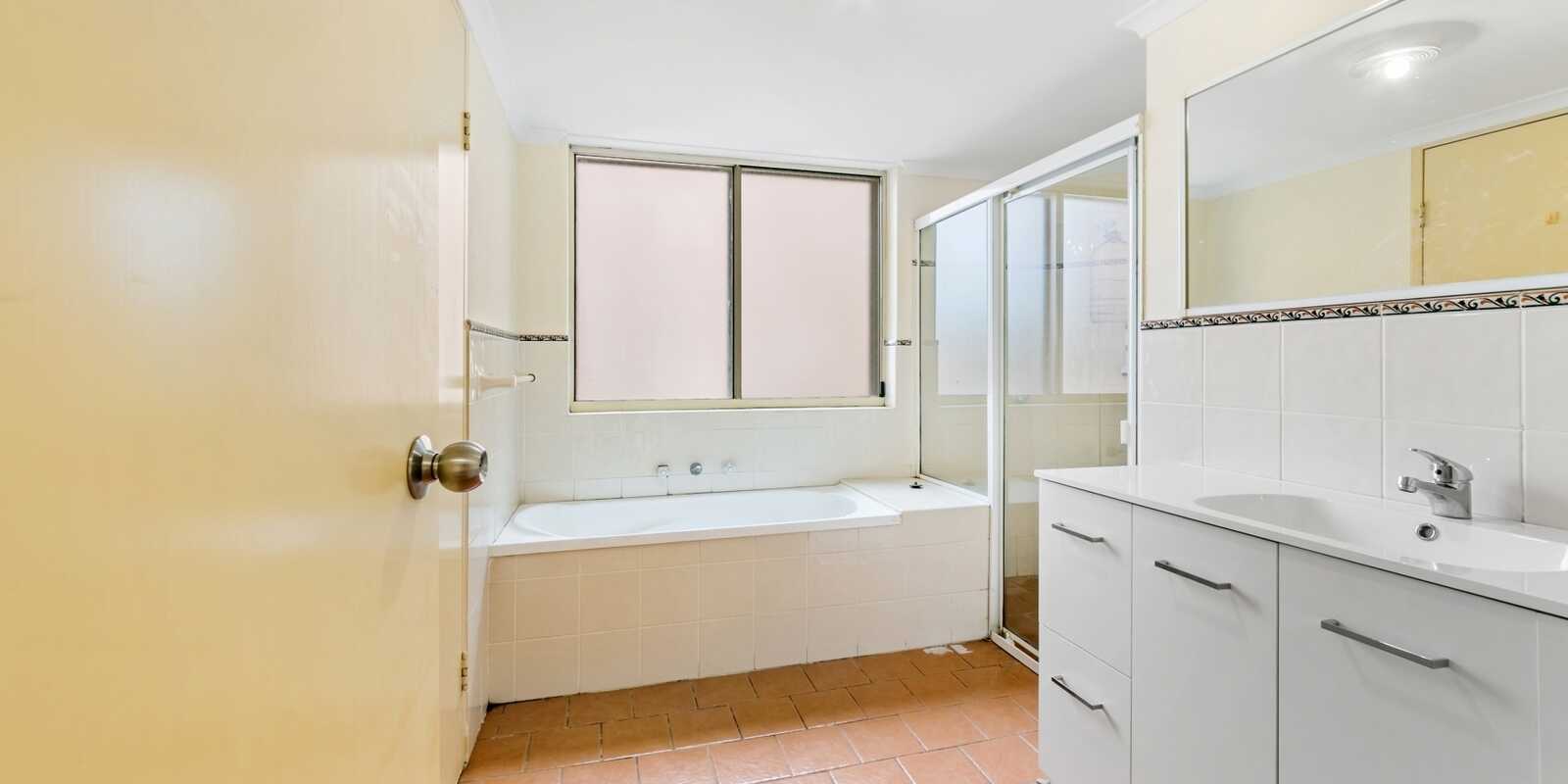 6/12-14 Hills Street Gosford