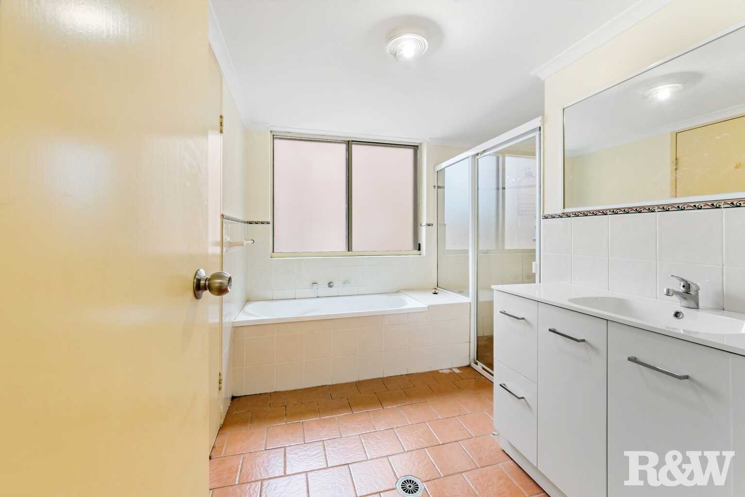 6/12-14 Hills Street Gosford