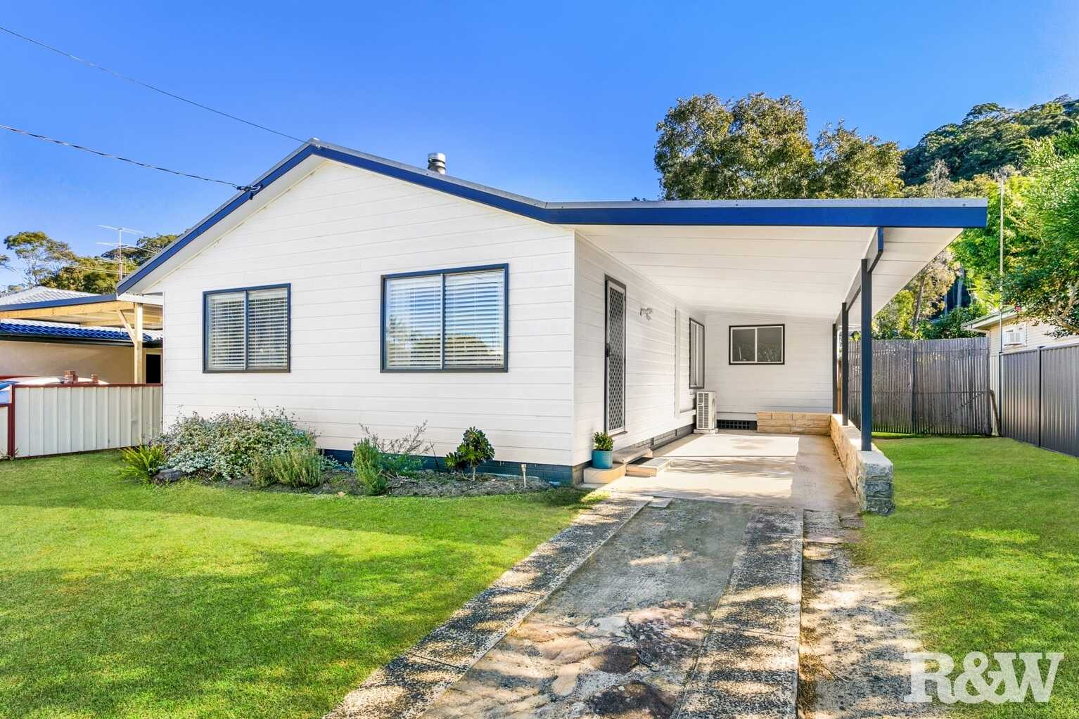 17 Carpenter Street Umina Beach 17 Carpenter Street Umina Beach