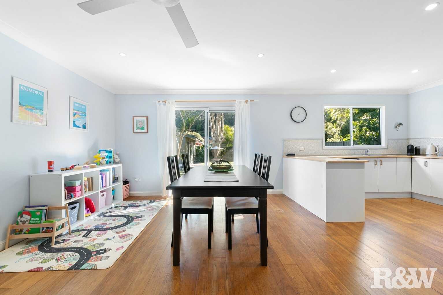 17 Carpenter Street Umina Beach 17 Carpenter Street Umina Beach