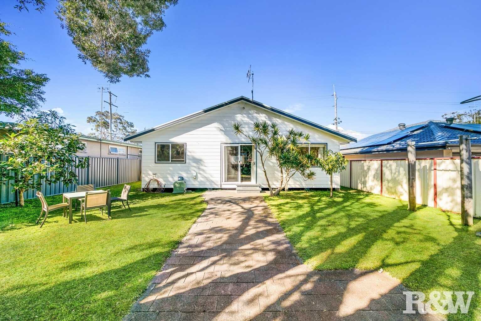 17 Carpenter Street Umina Beach 17 Carpenter Street Umina Beach