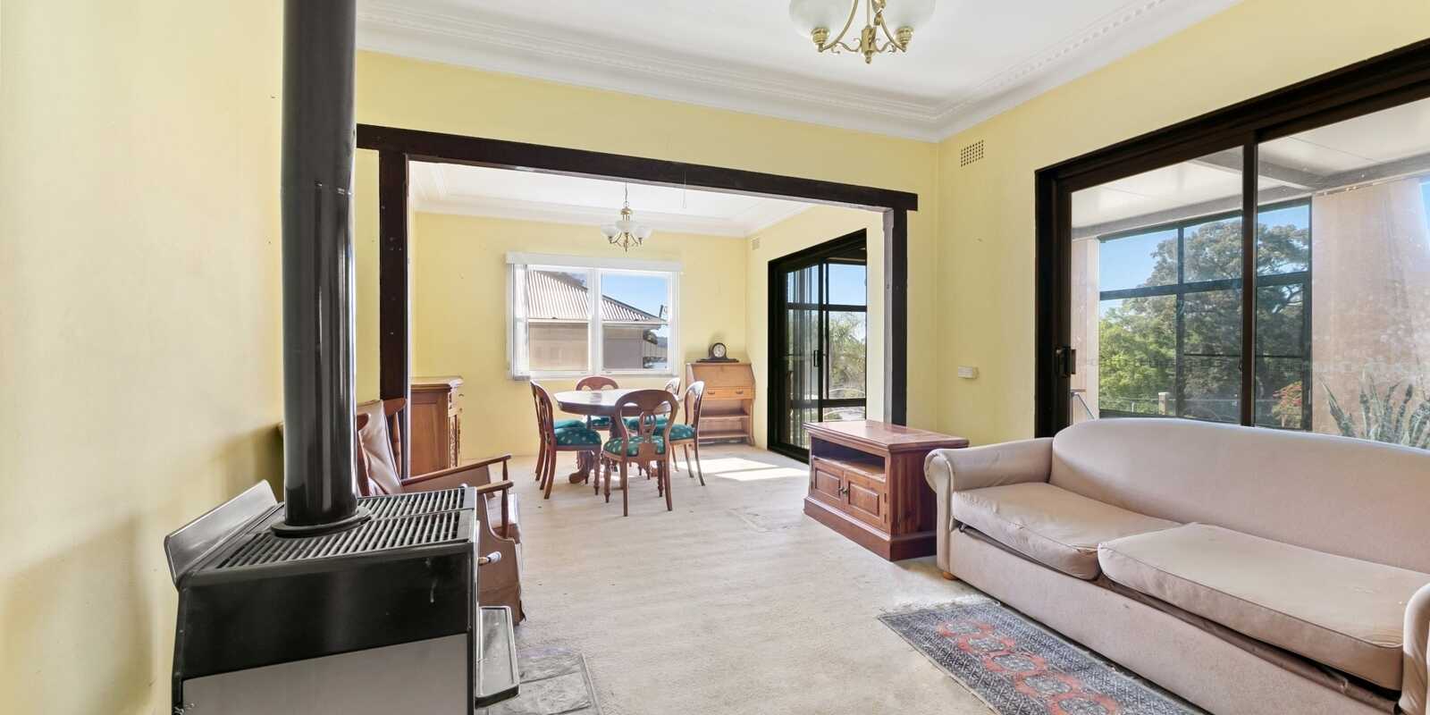 11 Scott Street Point Clare