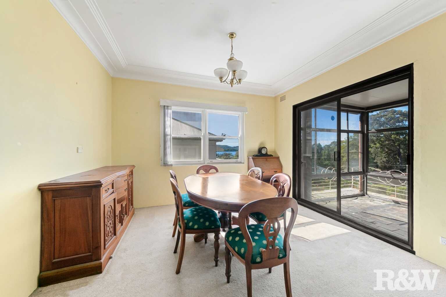 11 Scott Street Point Clare