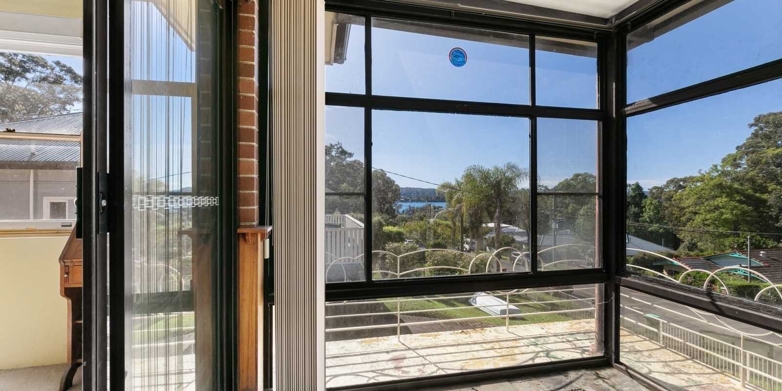 11 Scott Street Point Clare