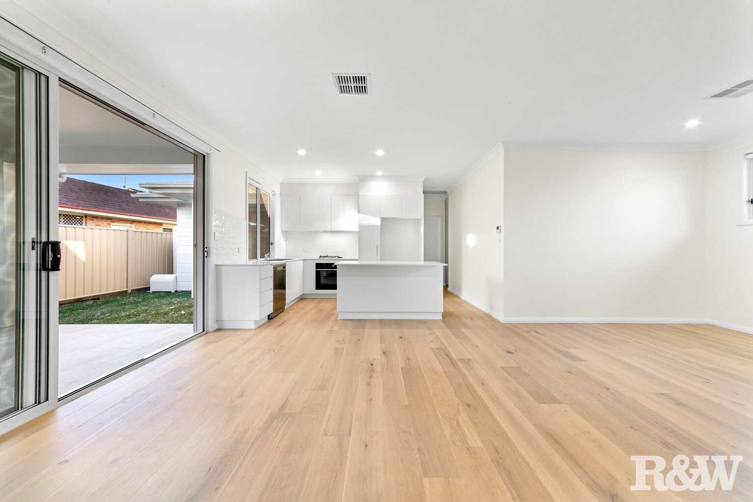 4/1 Telopea Street Booker Bay