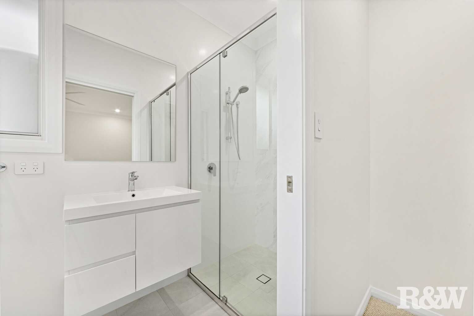 4/1 Telopea Street Booker Bay