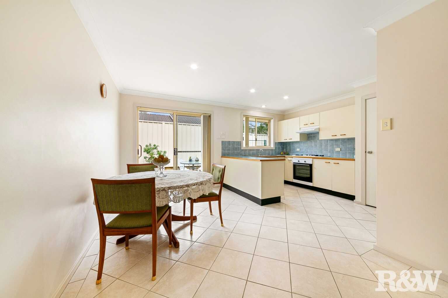 3/219 Brisbane Water Drive Point Clare