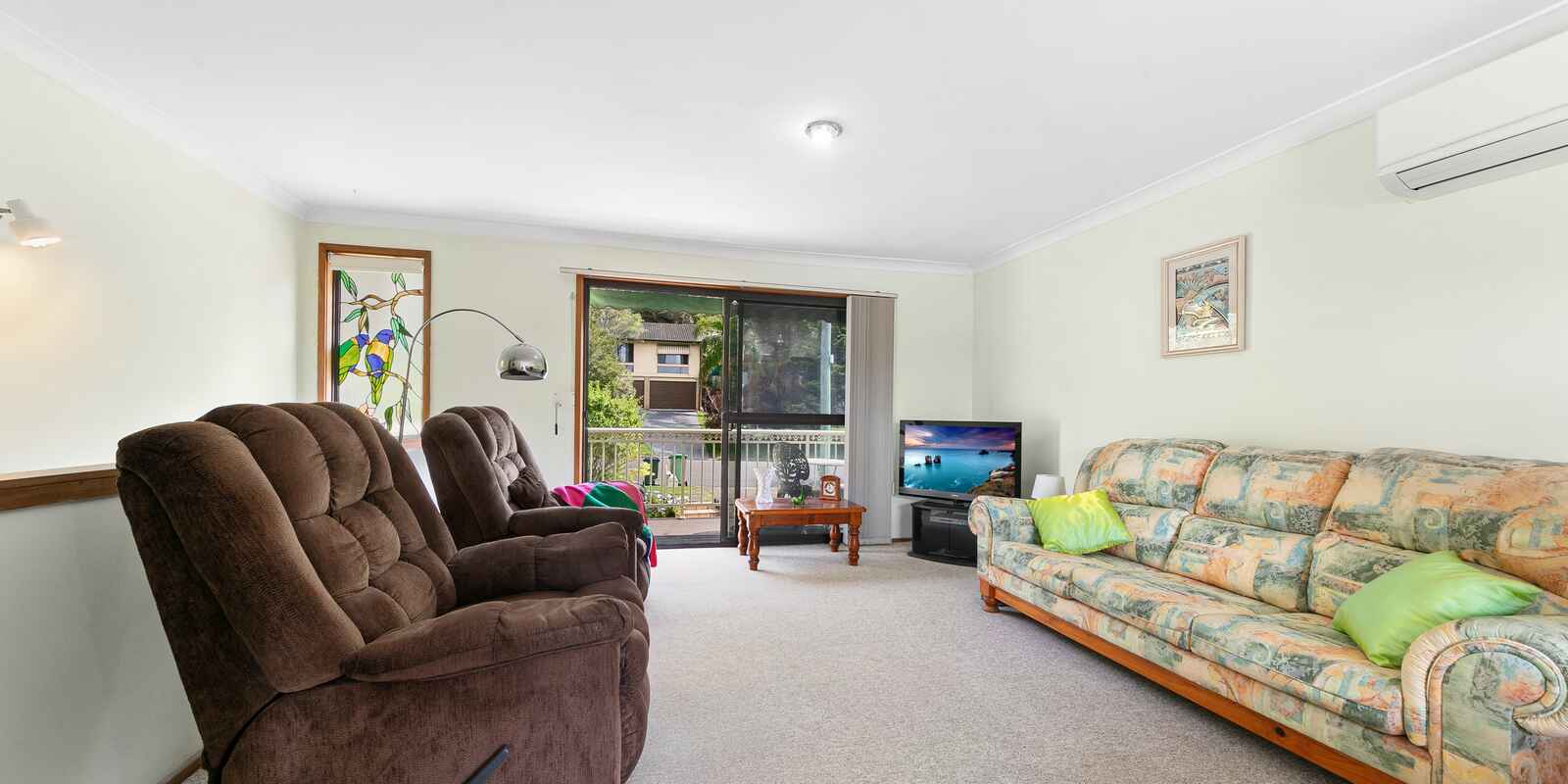 25 Shoalhaven Drive Woy Woy
