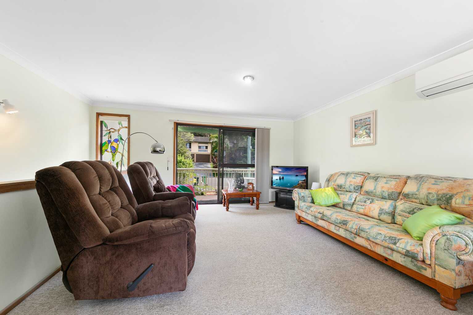 25 Shoalhaven Drive Woy Woy