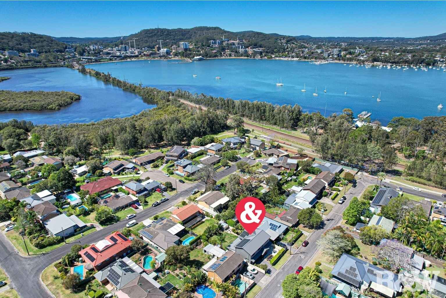 5 Welwyn Grove Point Clare 5 Welwyn Grove Point Clare