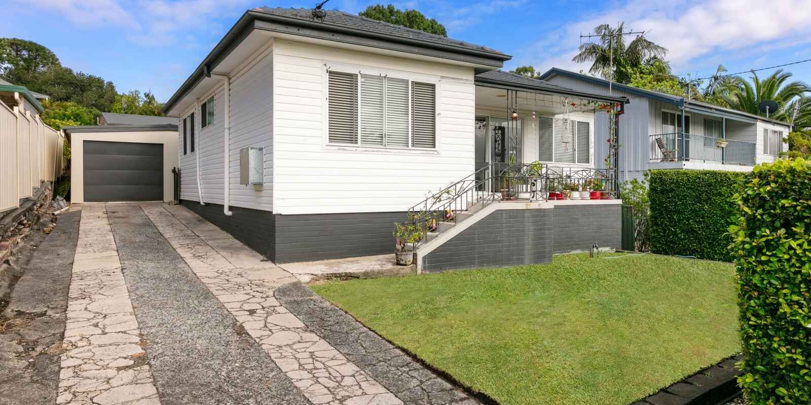 10 Collard Road Point Clare 10 Collard Road Point Clare