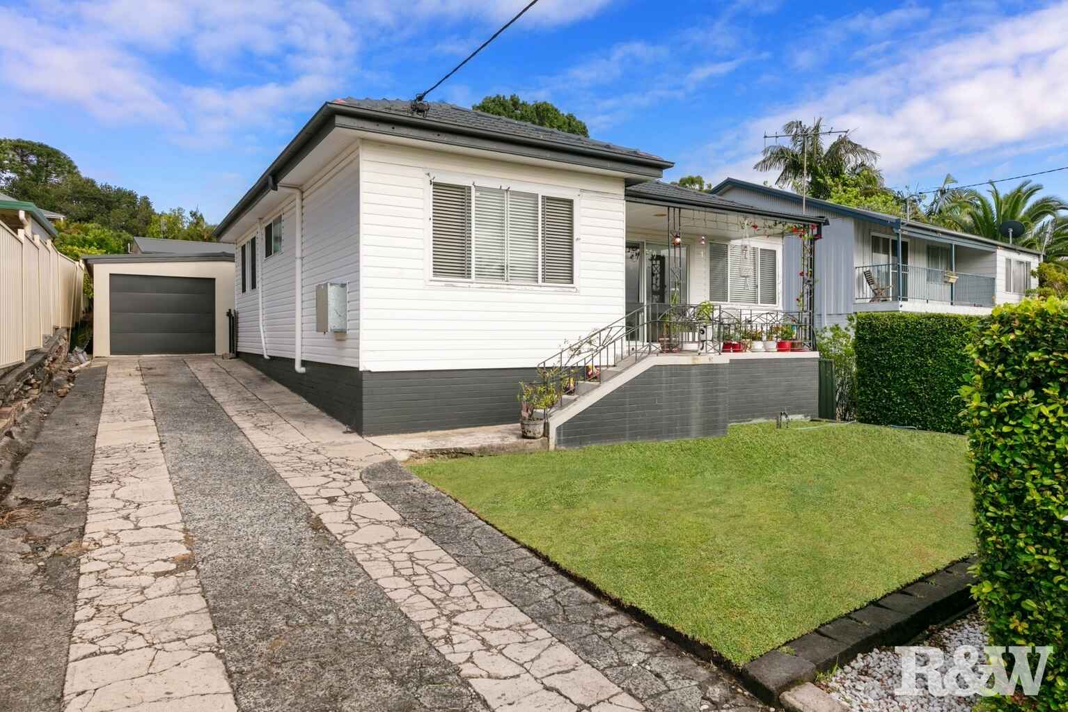 10 Collard Road Point Clare 10 Collard Road Point Clare