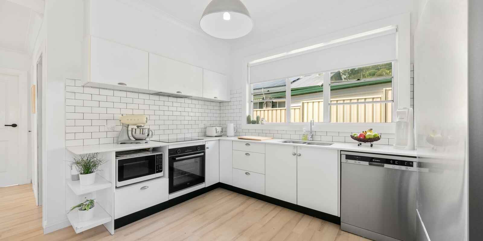 10 Collard Road Point Clare 10 Collard Road Point Clare