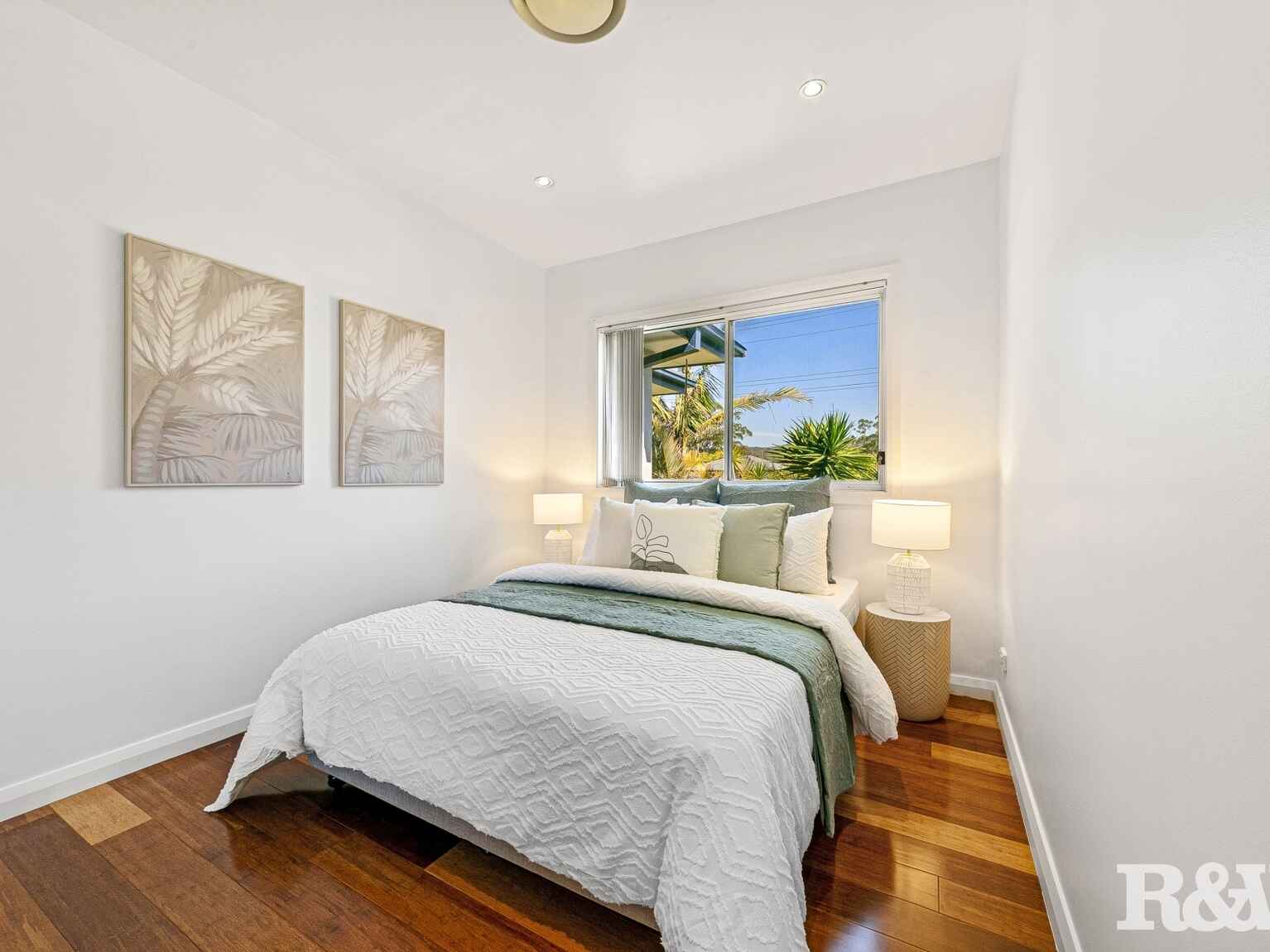 Townhouse For Lease 2/711 Rickard Road Empire Bay