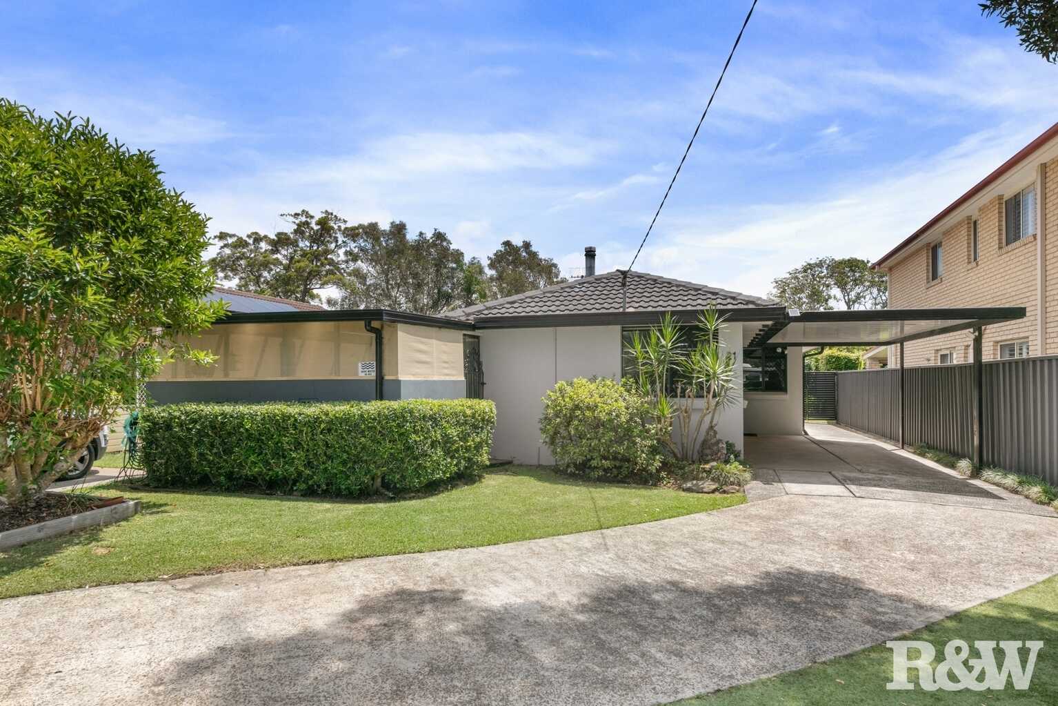21 Crown Road Umina Beach 21 Crown Road Umina Beach