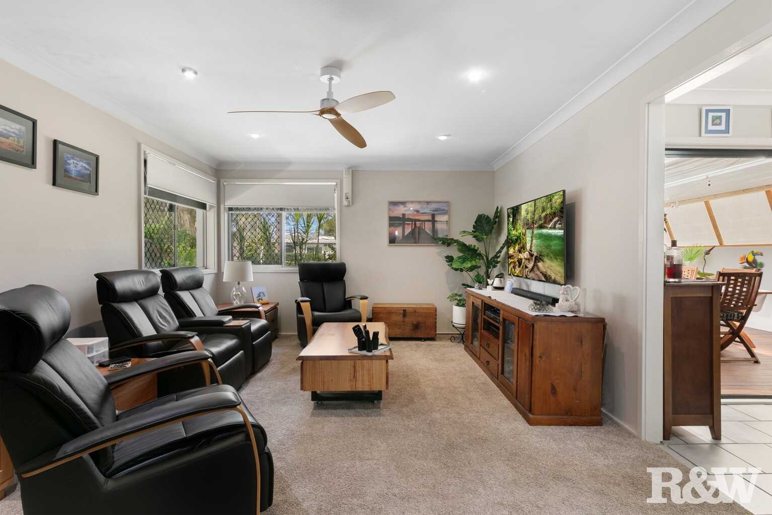 21 Crown Road Umina Beach 21 Crown Road Umina Beach
