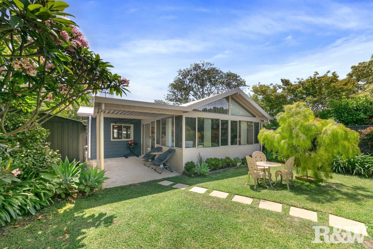 21 Crown Road Umina Beach 21 Crown Road Umina Beach