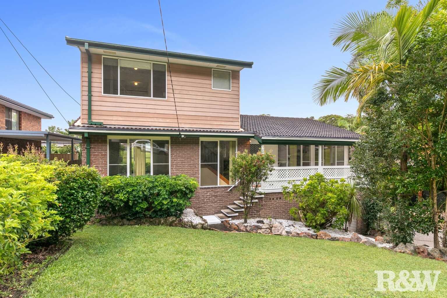 52 Wendy Drive Point Clare