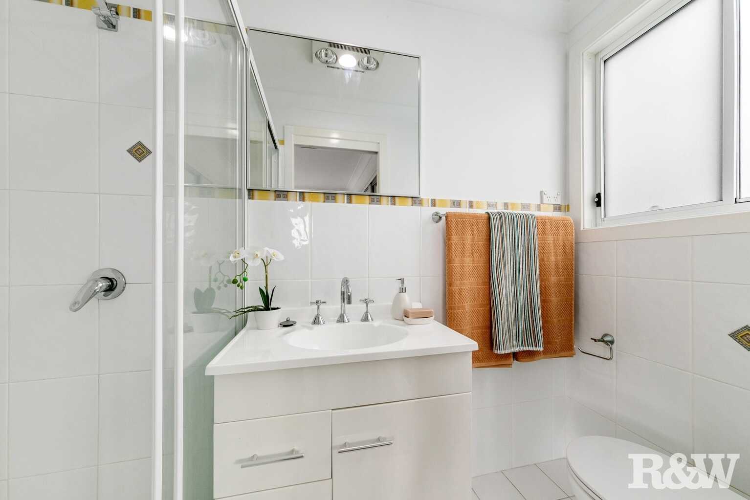 52 Wendy Drive Point Clare