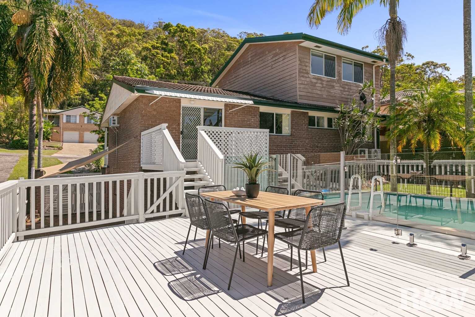 52 Wendy Drive Point Clare