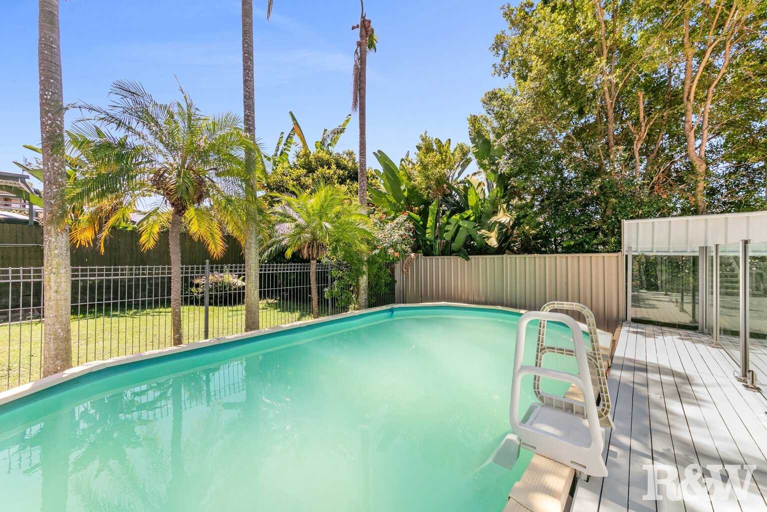 52 Wendy Drive Point Clare