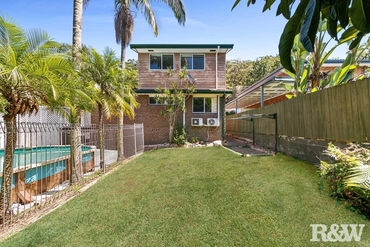 52 Wendy Drive Point Clare