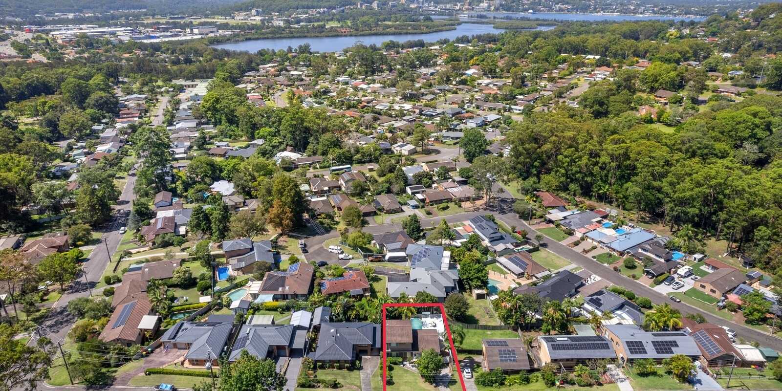 52 Wendy Drive Point Clare