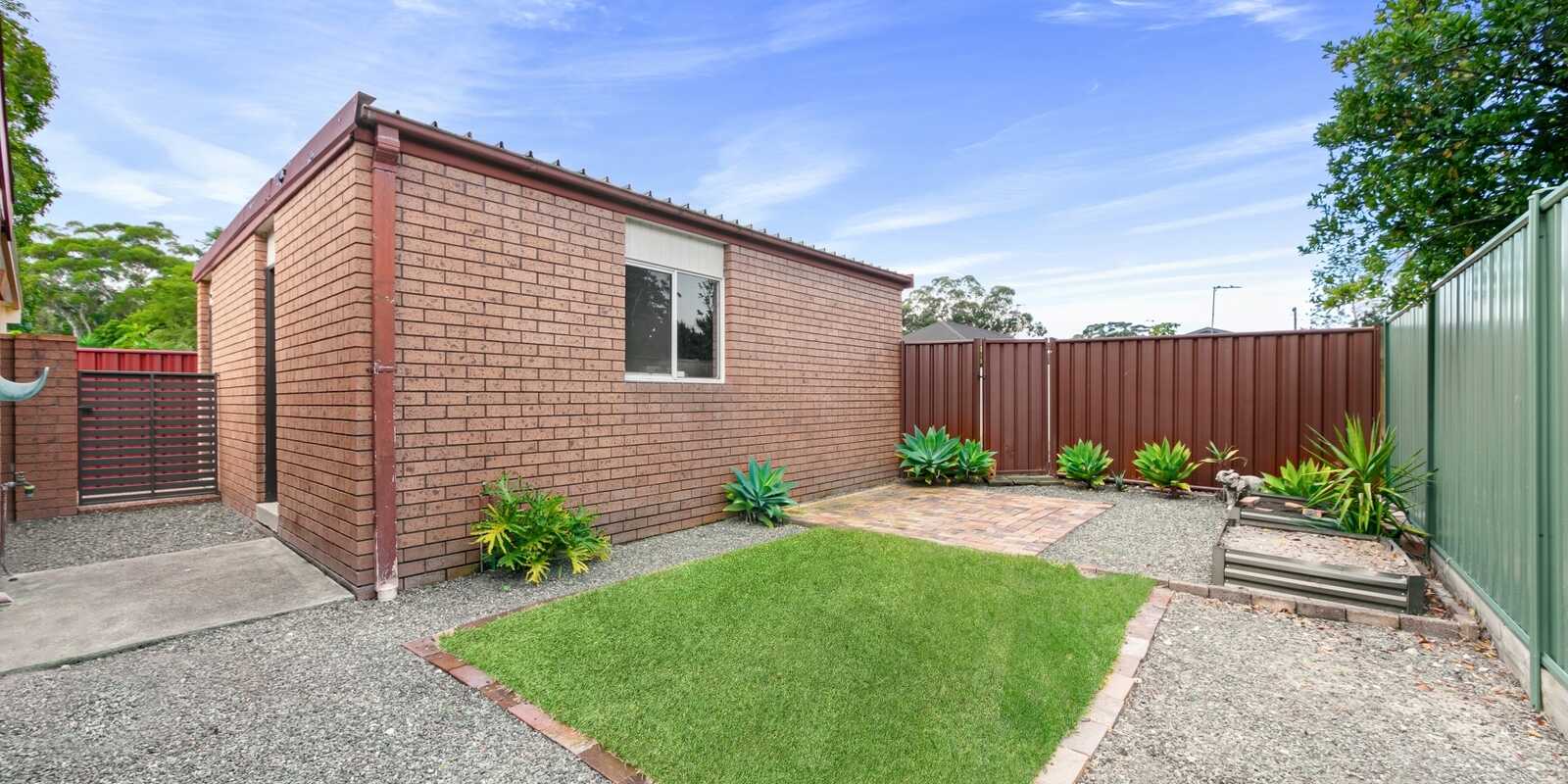2/98 Springwood Street Ettalong Beach