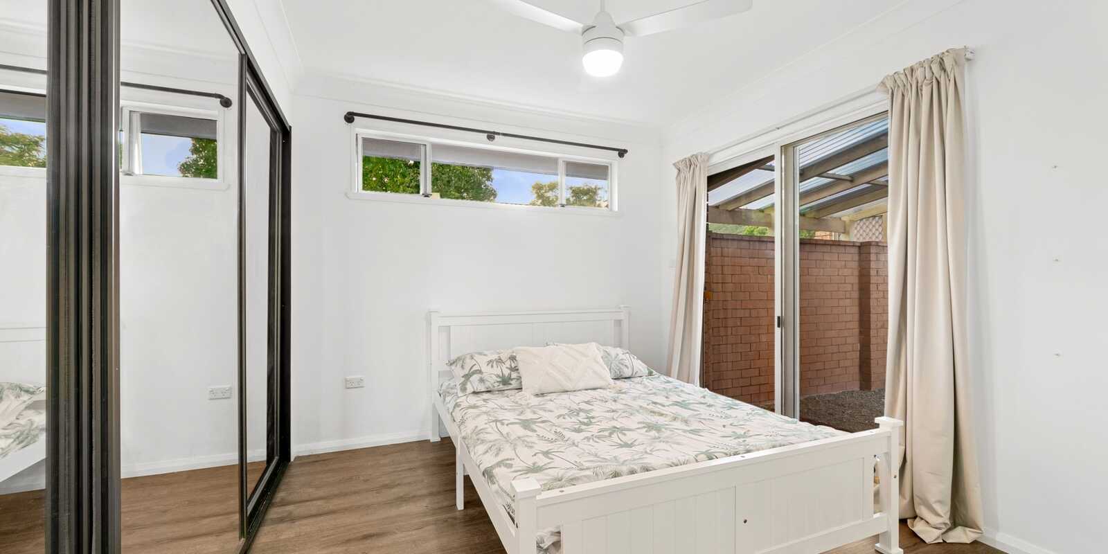 2/98 Springwood Street Ettalong Beach