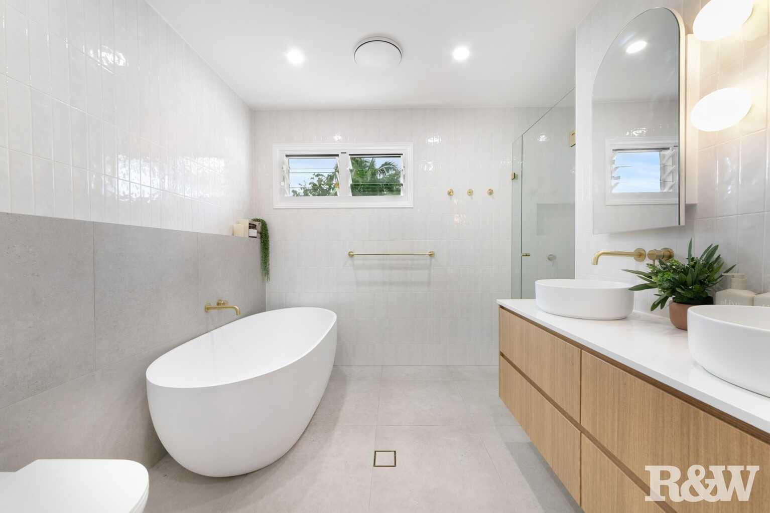 18 Grace Avenue Point Clare