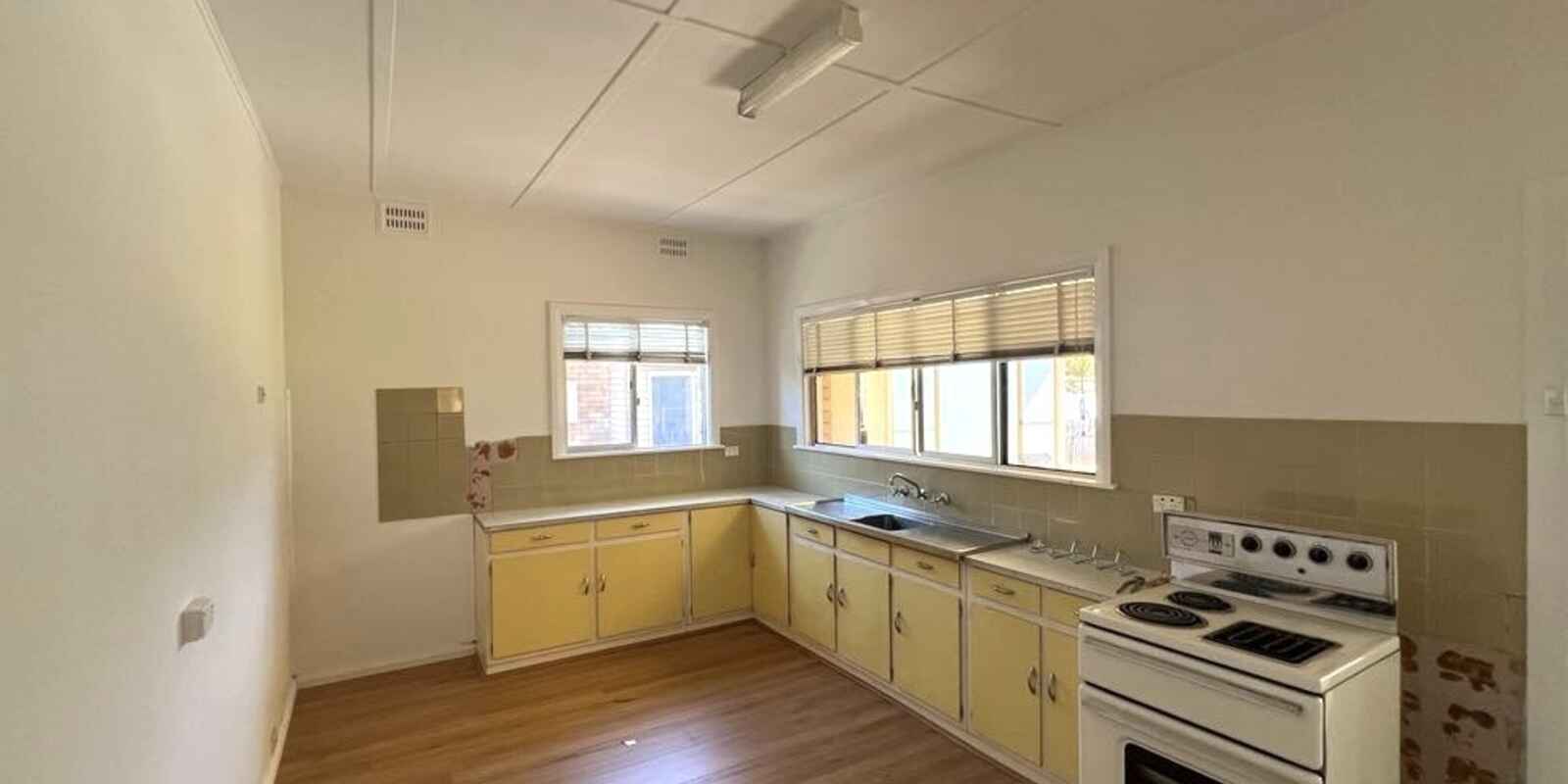 63 Victory Parade Tascott