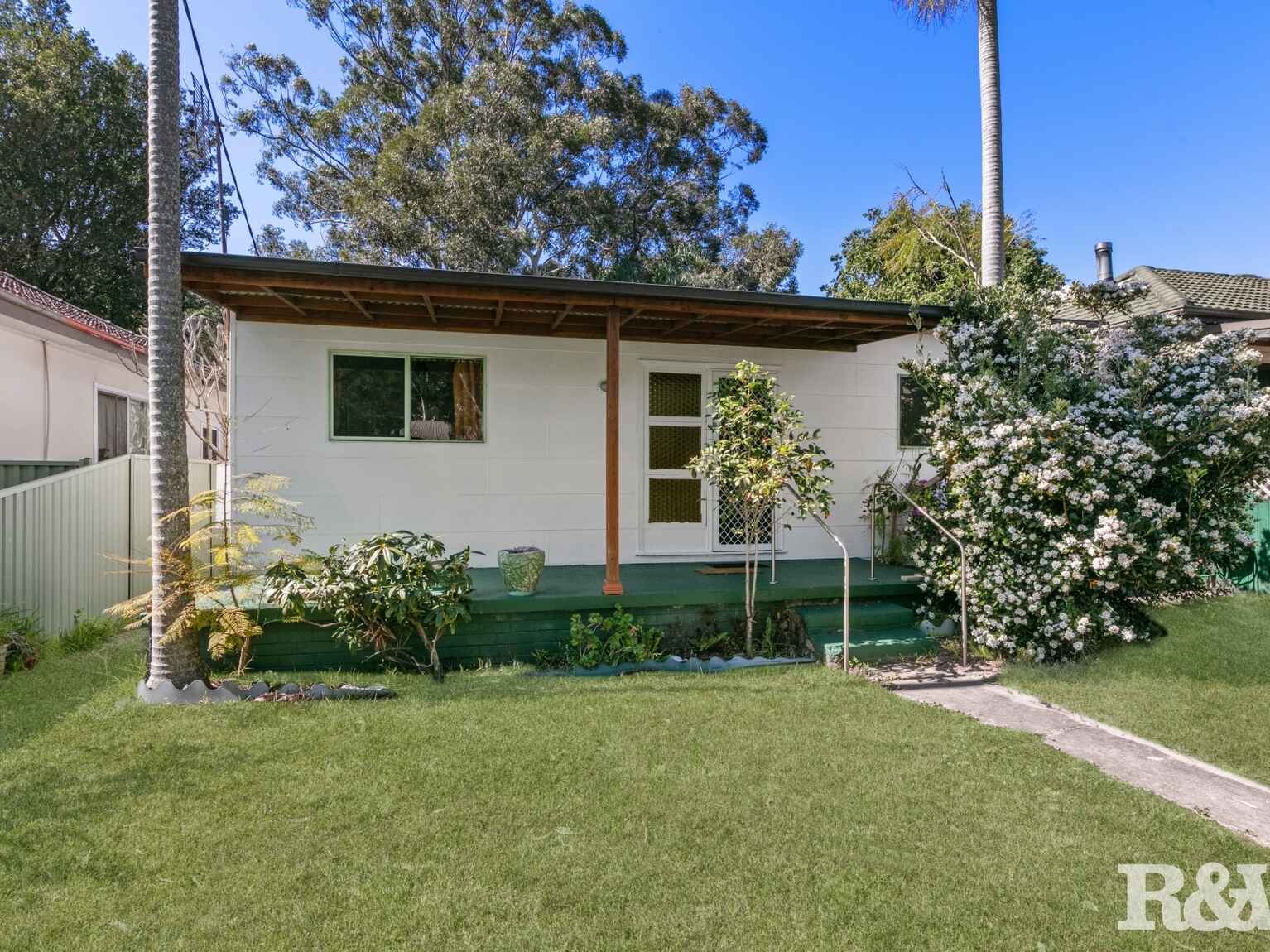 32 Collareen Street Ettalong Beach