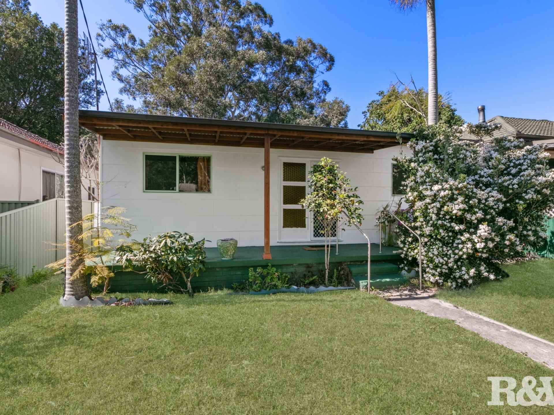 32 Collareen Street Ettalong Beach