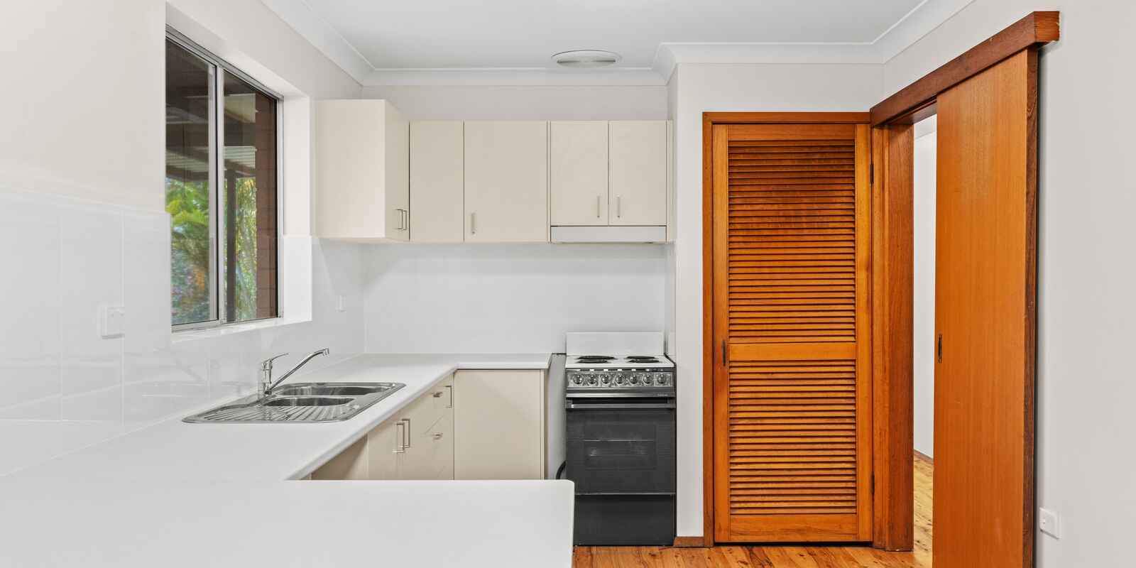 7 Nari Avenue Point Clare