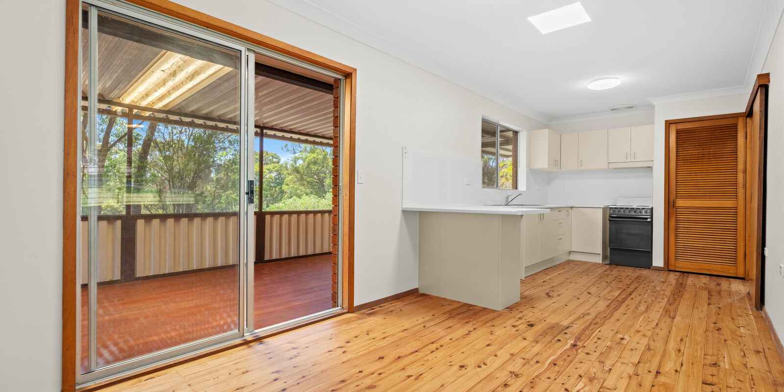 7 Nari Avenue Point Clare