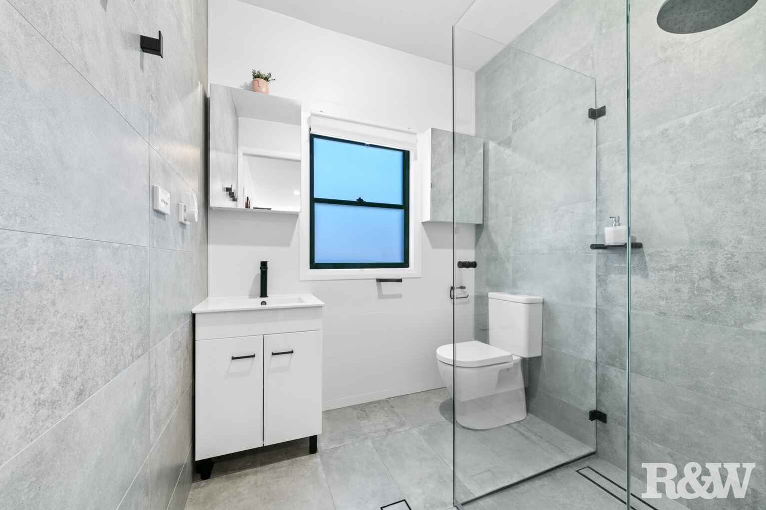 1/101 Ocean Beach Road Woy Woy