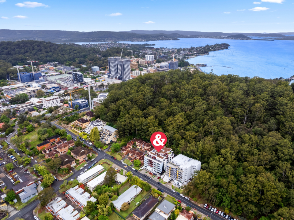 13/77 Faunce Street West Gosford