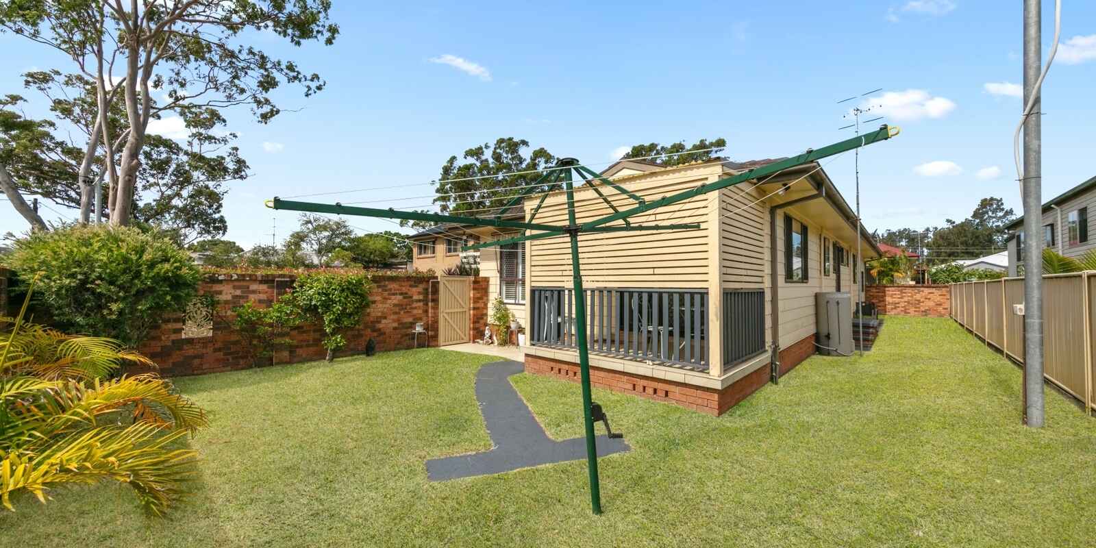 1/16 Greenfield Road Empire Bay 1/16 Greenfield Road Empire Bay