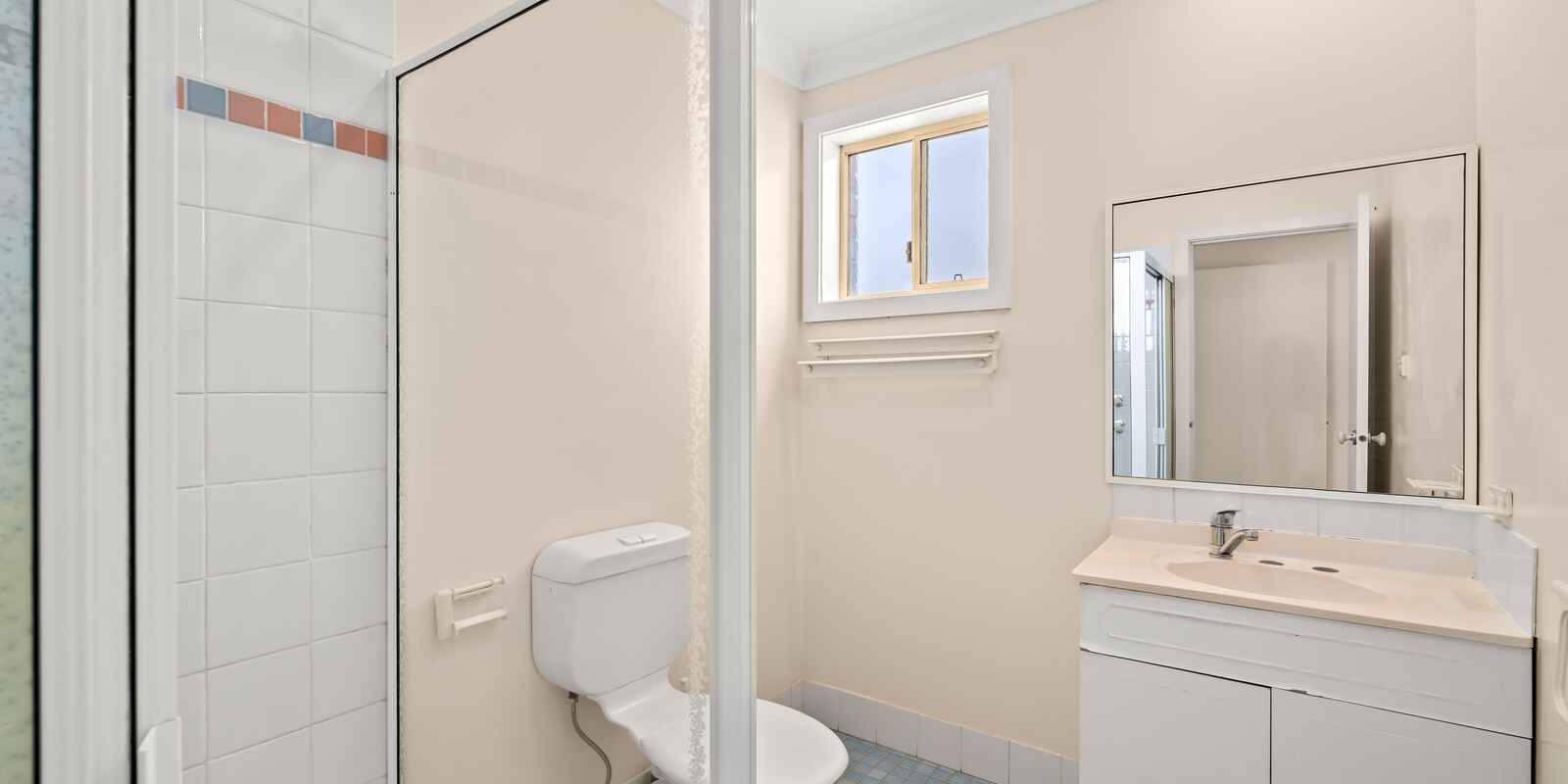 13/219 Brisbane Water Drive Point Clare