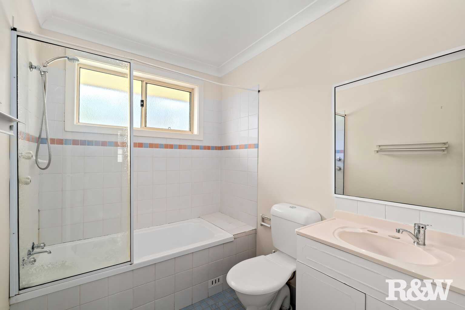 13/219 Brisbane Water Drive Point Clare