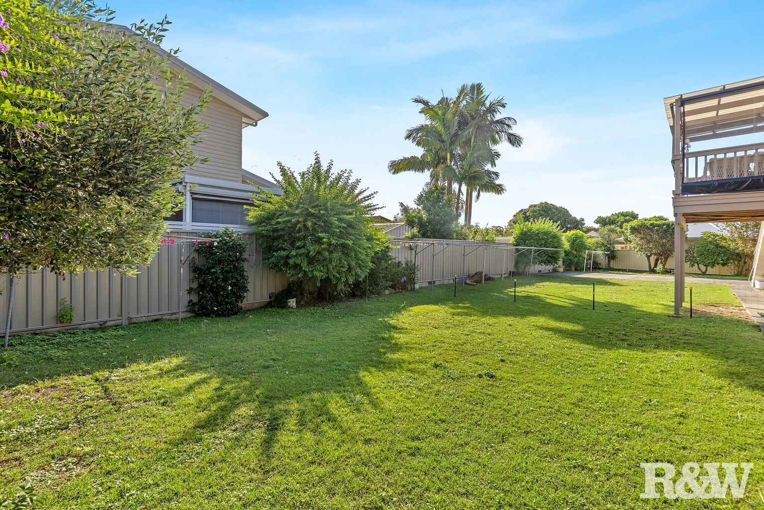 2/3 Telopea Street Booker Bay 2/3 Telopea Street Booker Bay