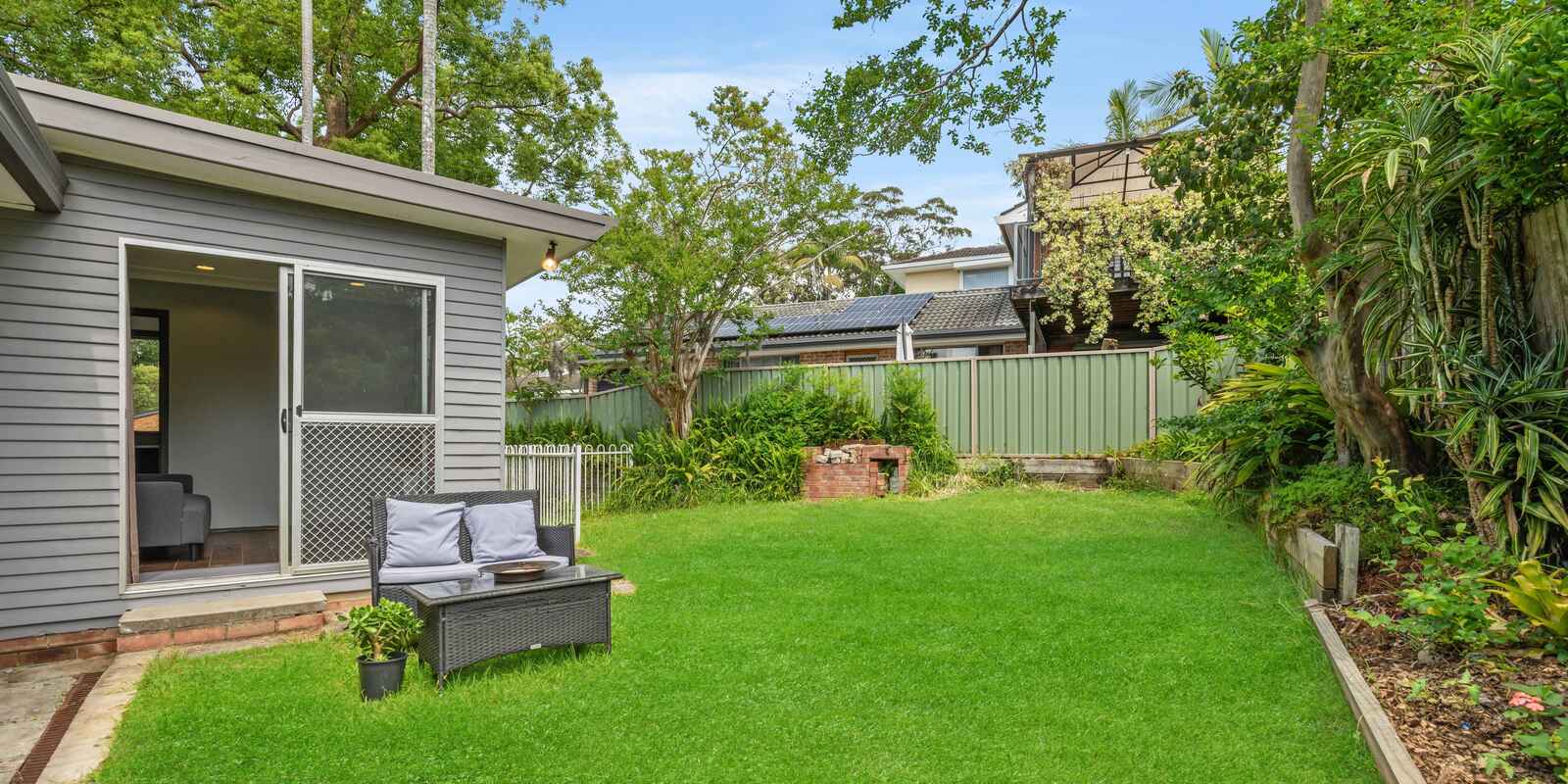 133 Brisbane Water Drive Point Clare 133 Brisbane Water Drive Point Clare