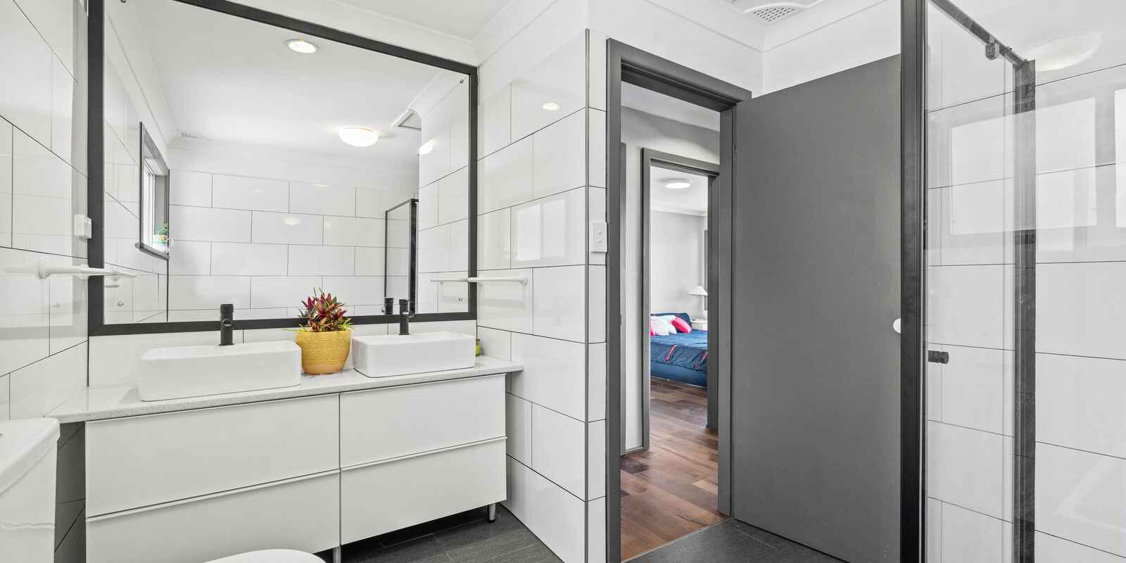 133 Brisbane Water Drive Point Clare 133 Brisbane Water Drive Point Clare