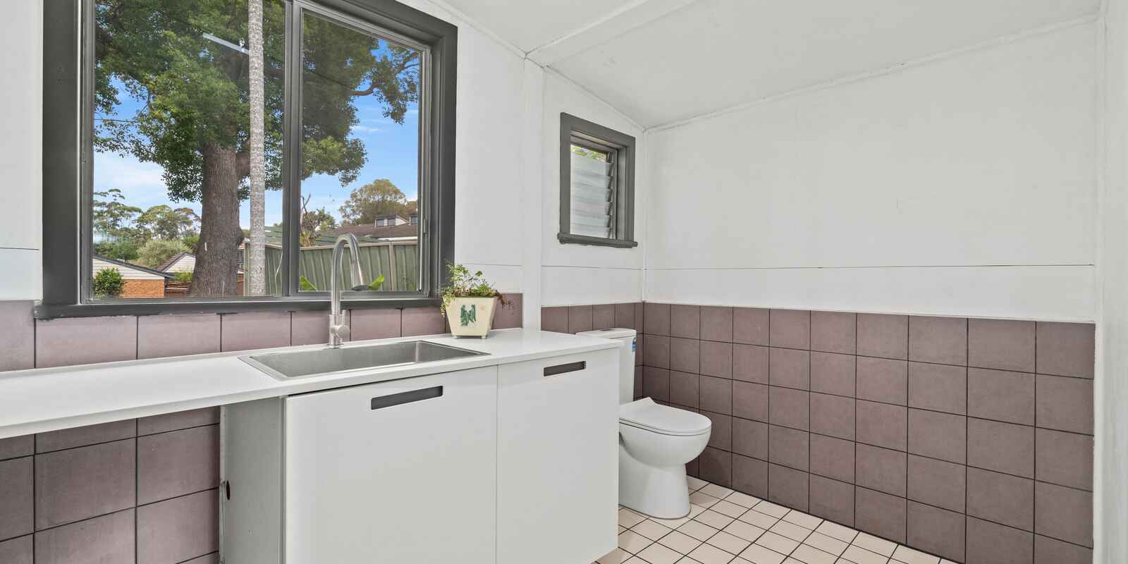 133 Brisbane Water Drive Point Clare 133 Brisbane Water Drive Point Clare